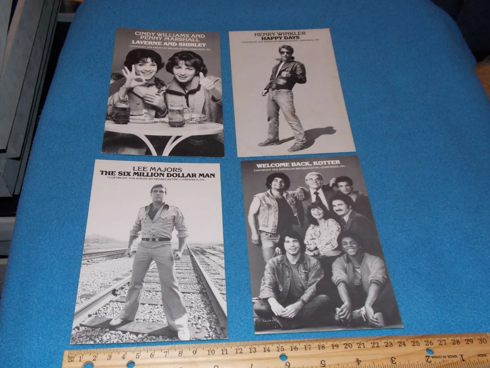 1976 - Abc Television 4 Postcards - Happy Days,kotter,six Million Man,laverne