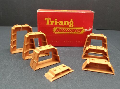 Tri-ang Oo R.457 - Set Of 7 Inclined Piers For Super 4 And Series 3 Track