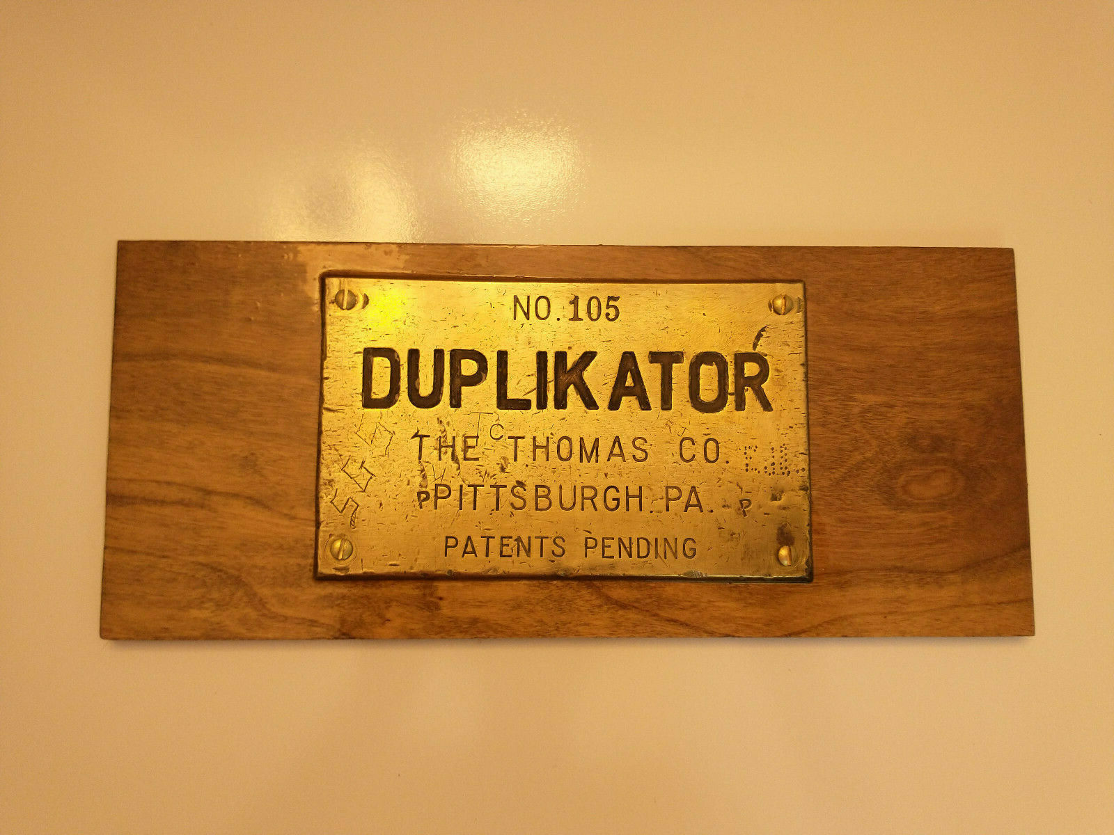 Pittsburgh, Pa Vintage Sign The Thomas Co. Duplikator No.105 Mounted On Board