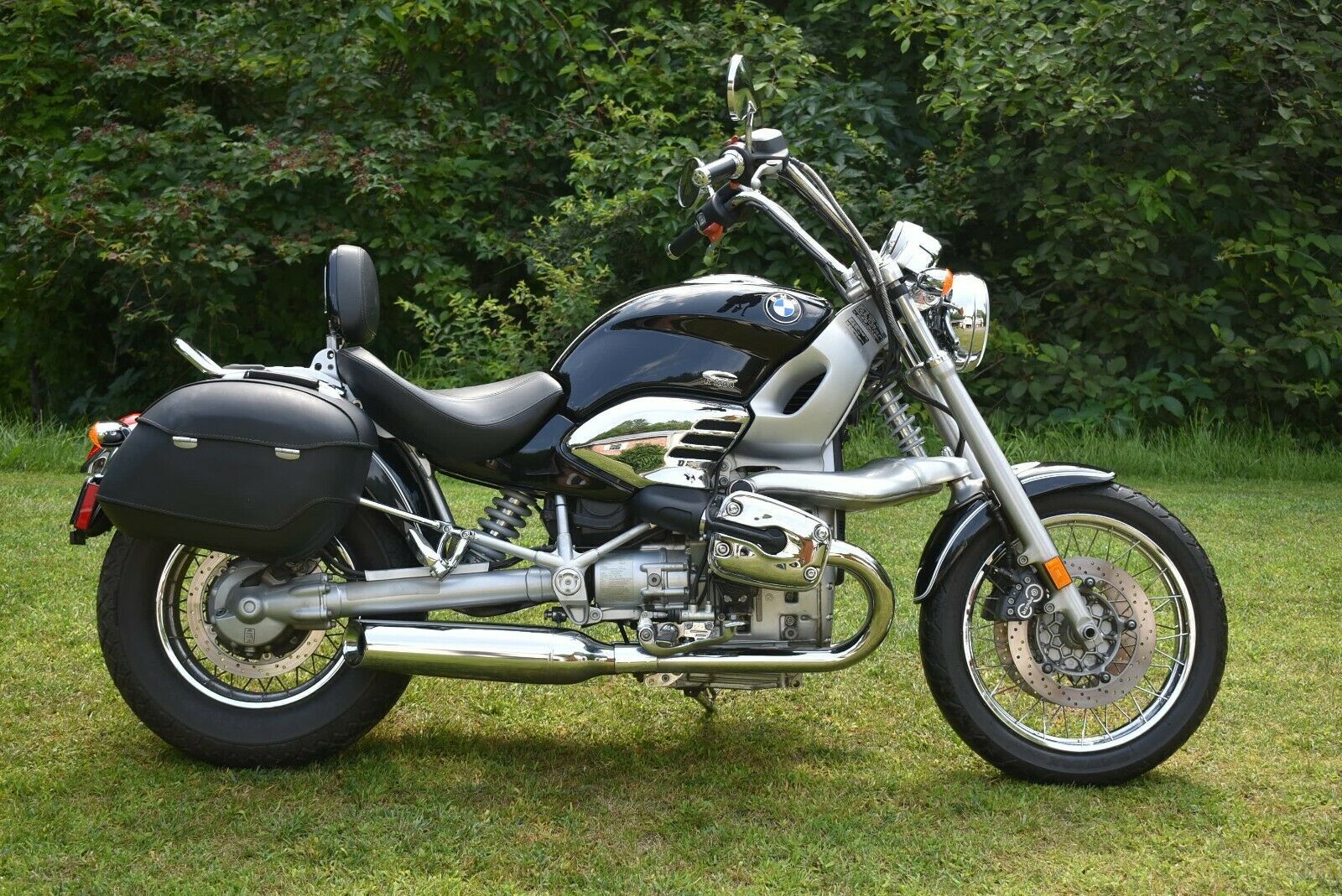 1999 Bmw R1200c  1999 Bmw R1200c  Sport Touring. 4.950 Miles. Abs, Fuel Injection.