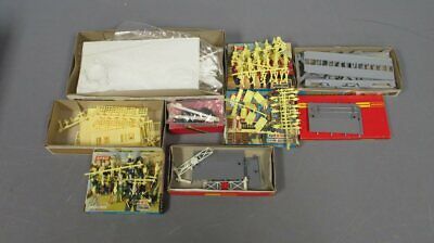Airfix, Hornby, & Other Oo/ho Layout Buildings & Accessories Kits W/figures [9]